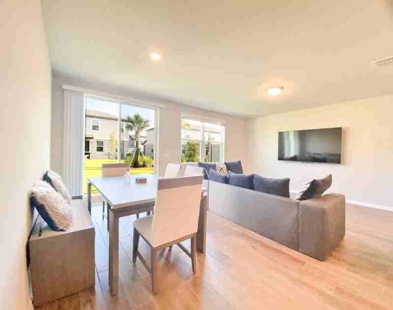 561 Legacy Loop - Photo 2 of 19