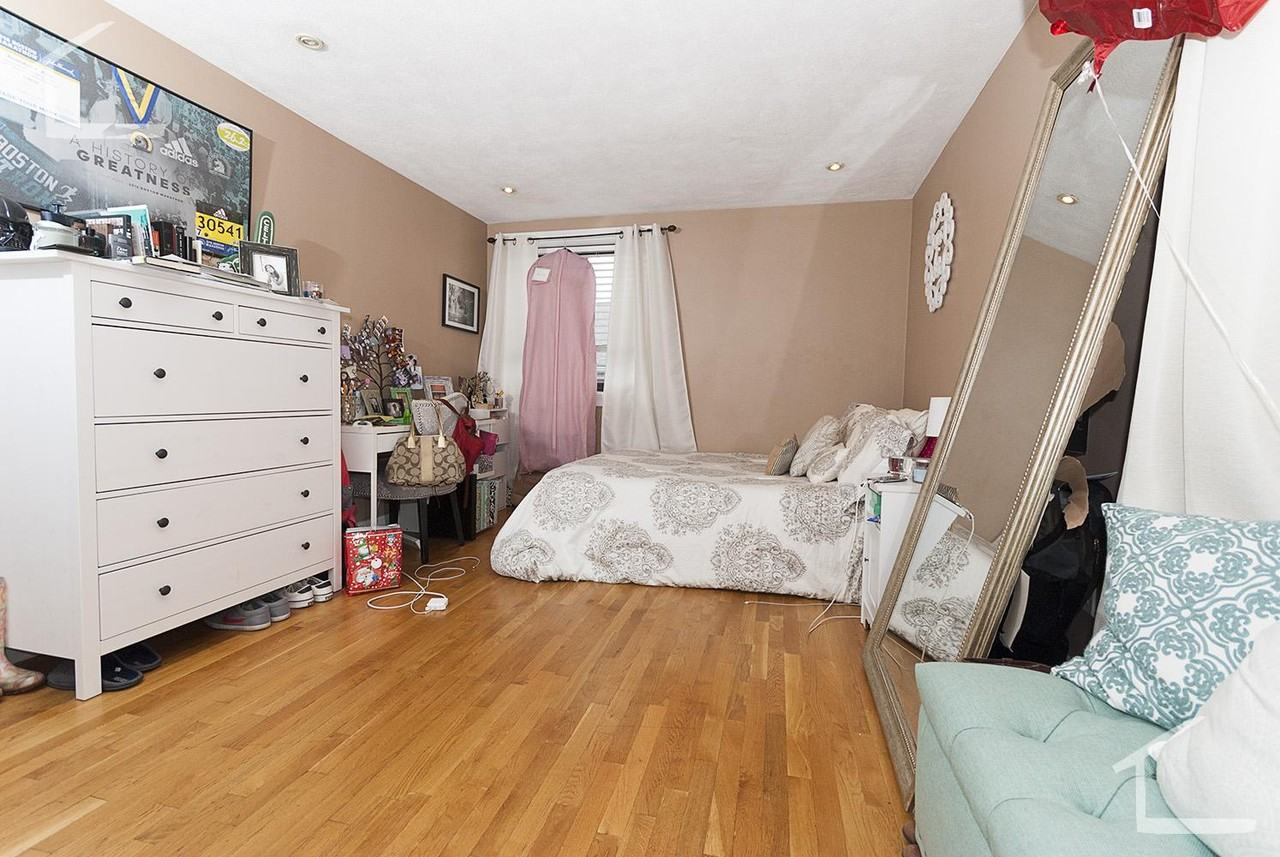 47 Gardner St #8 - Photo 4 of 4