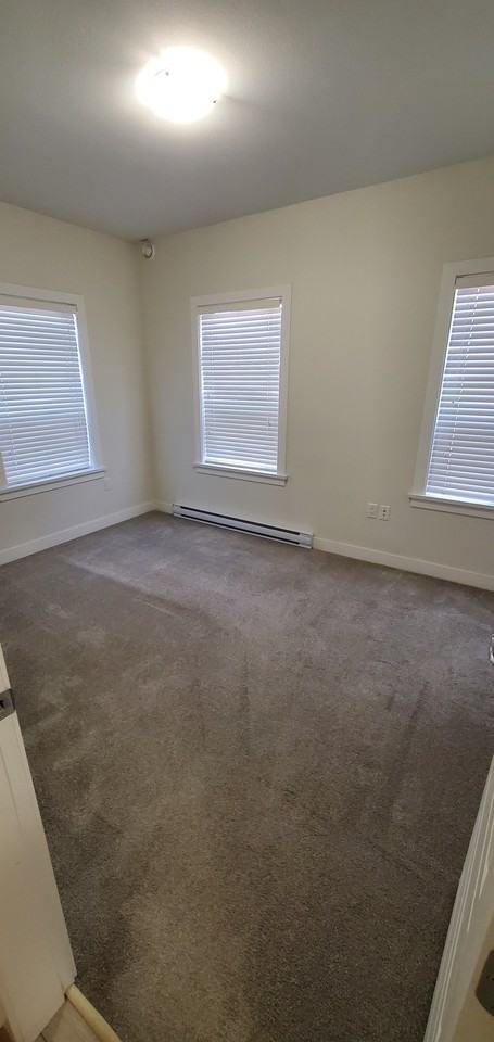 2578 James Street - Photo 6 of 15