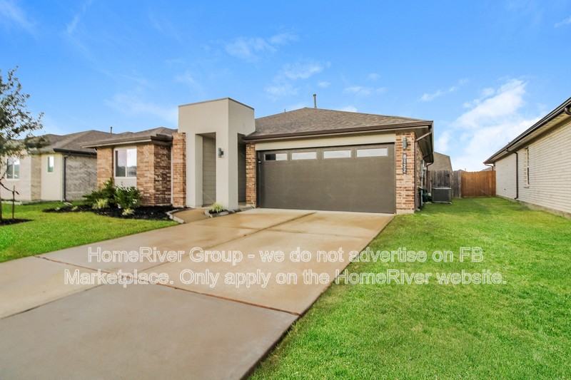 8122 Hush Heights Dr - Photo 2 of 19