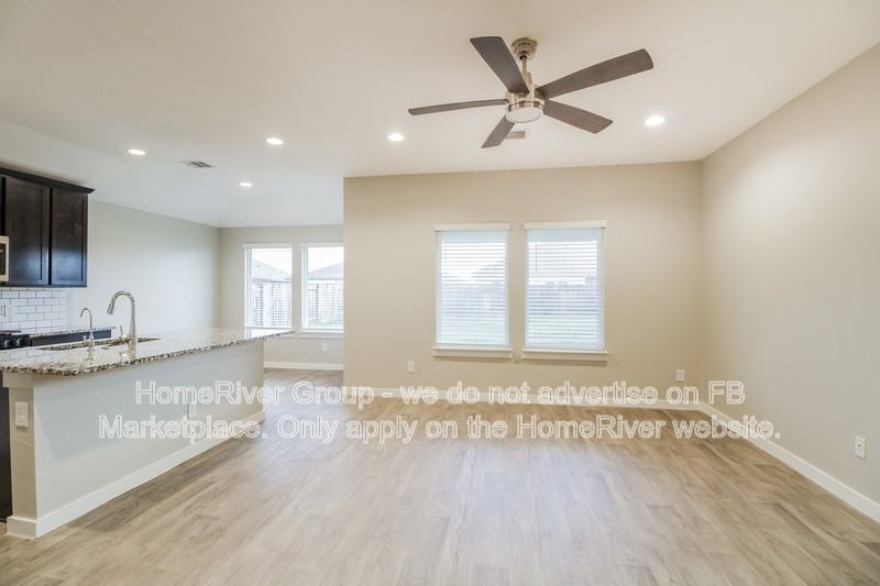 8122 Hush Heights Dr - Photo 3 of 19