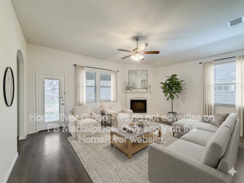 212 Lakeview Cir - Photo 3 of 25