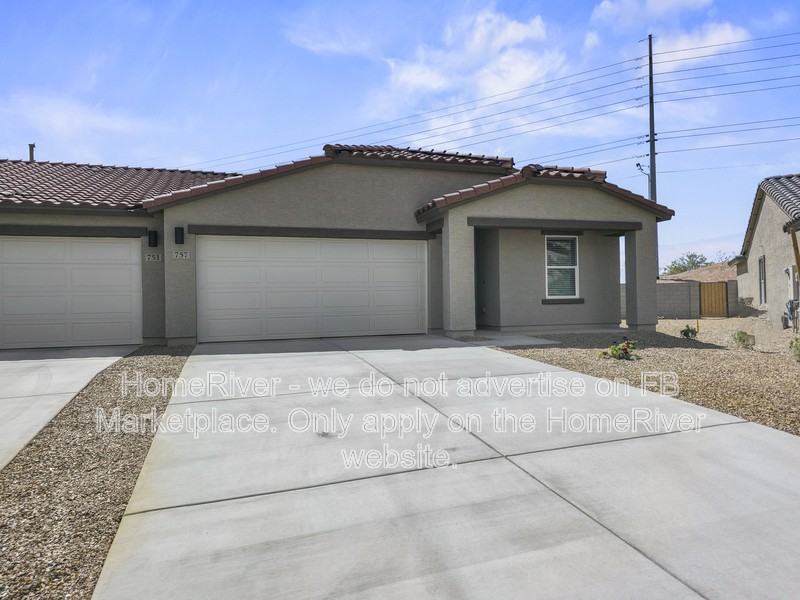 757 Dylan Ct - Photo 4 of 23