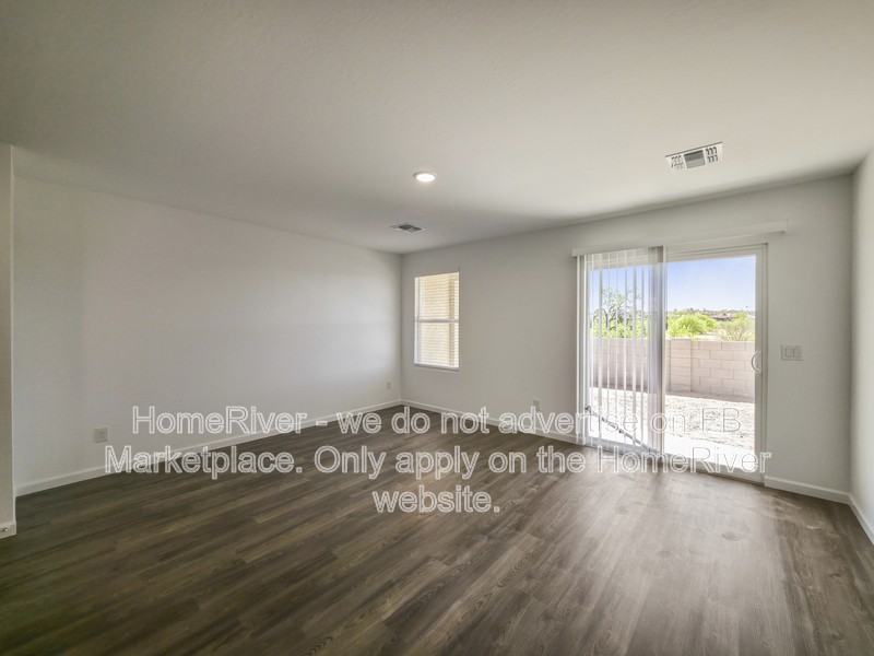 757 Dylan Ct - Photo 5 of 23