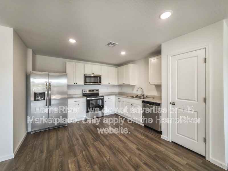 757 Dylan Ct - Photo 7 of 23