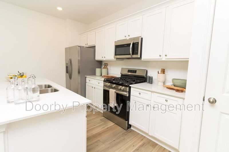 114 Saddlebred Way - Photo 3 of 25