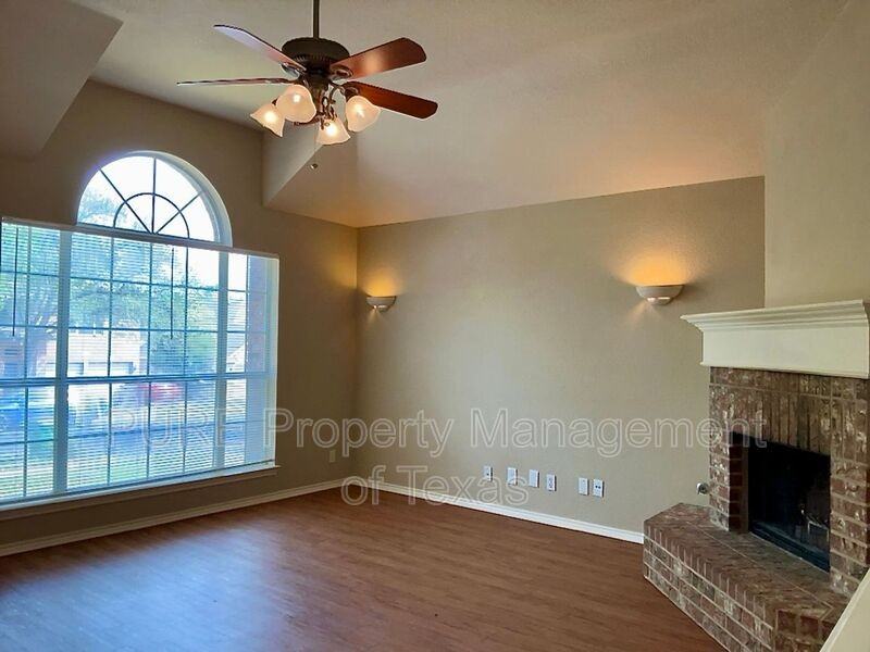 20822 Morgans Choice Ln - Photo 2 of 15