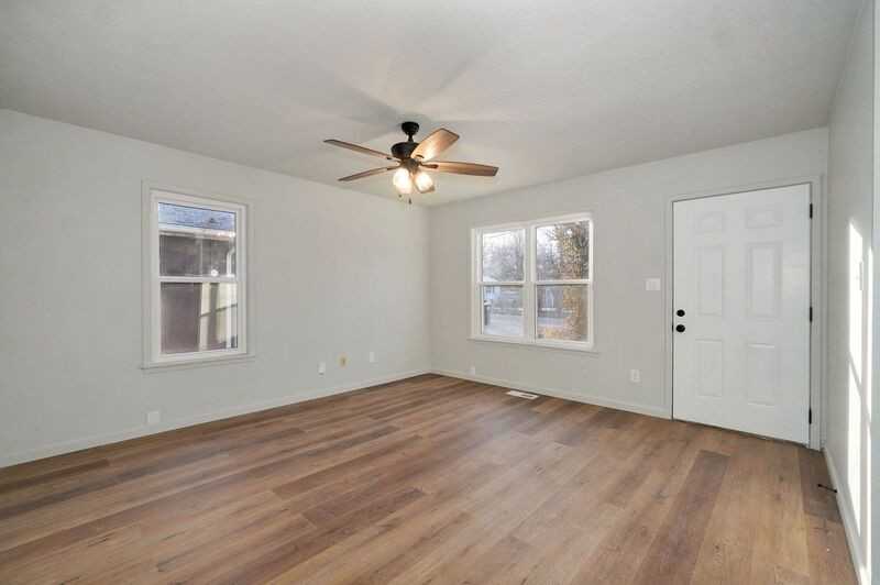 2941 W Pacific St - Photo 5 of 22