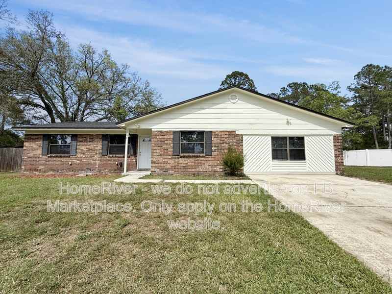 201 Teakwood Cir N - Photo 2 of 21