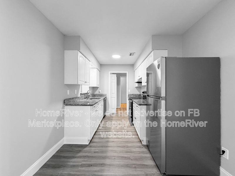 201 Teakwood Cir N - Photo 7 of 21