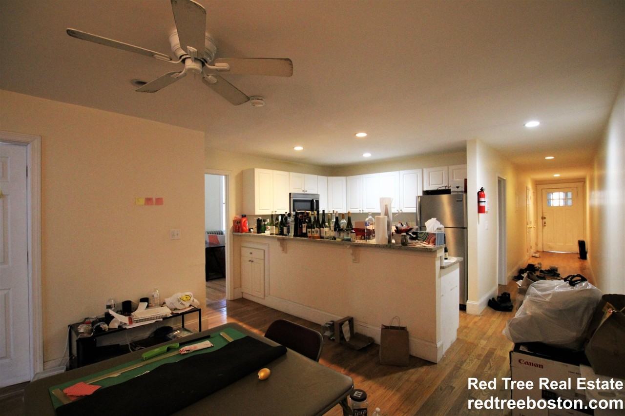 324 Saint Paul St #6 - Photo 3 of 12