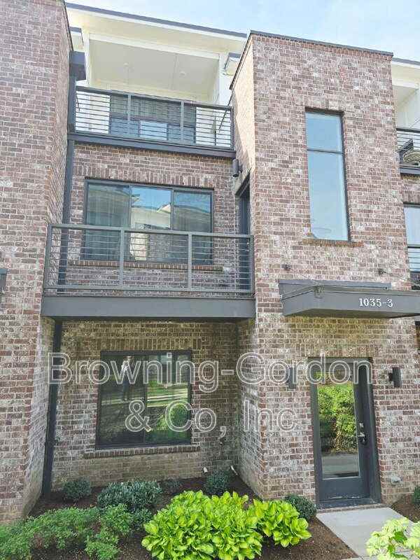 1035 Chester Ave #3 - Photo 2 of 19