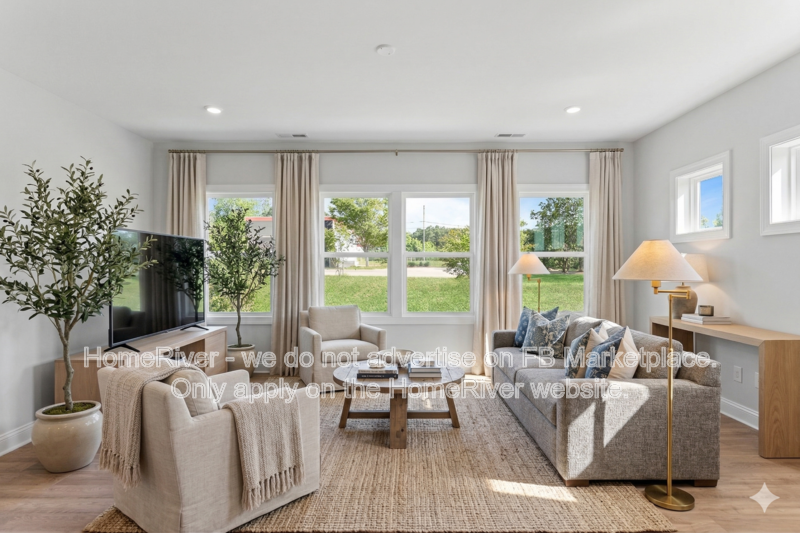 2005 Fishamble St - Photo 3 of 36