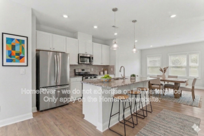 2005 Fishamble St - Photo 4 of 36