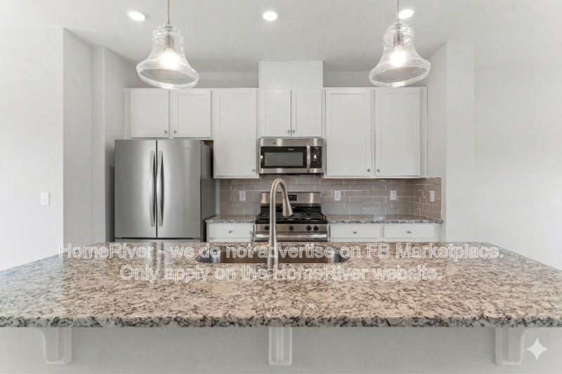 2005 Fishamble St - Photo 5 of 36