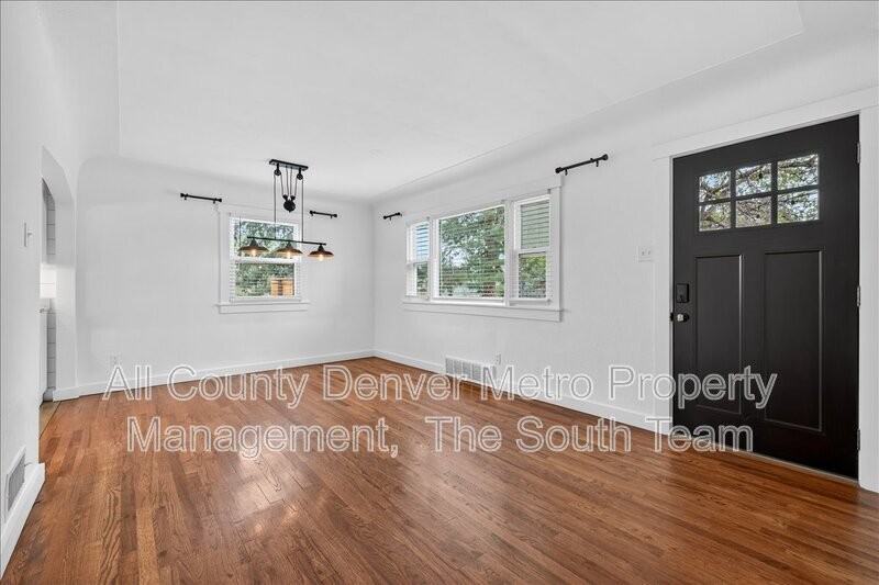 6473 S Prescott St - Photo 3 of 21