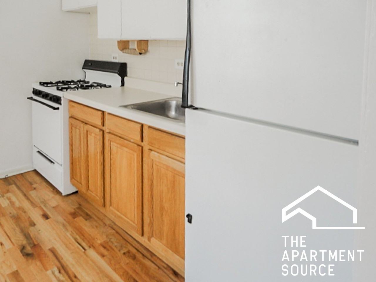 2546 W Summerdale Ave #1F - Photo 5 of 10