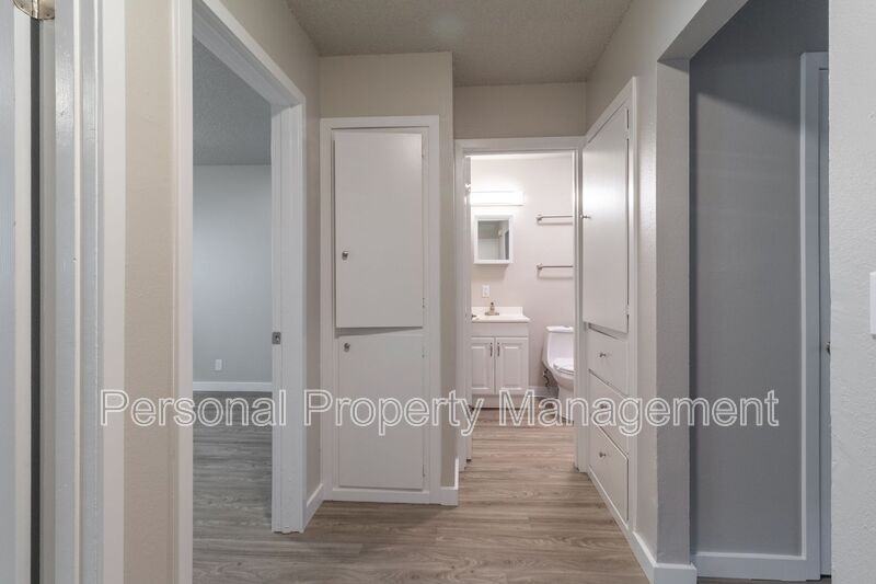 1008 Ne 86th St - Photo 6 of 11