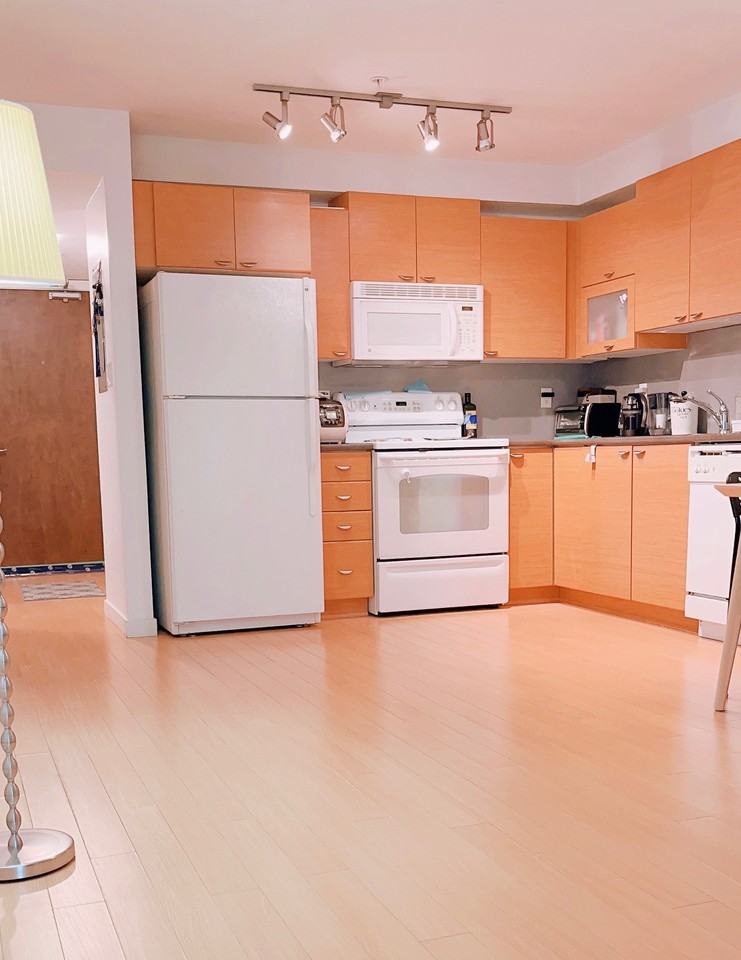 10788 139 Street #3rd Floor - Photo 4 of 18