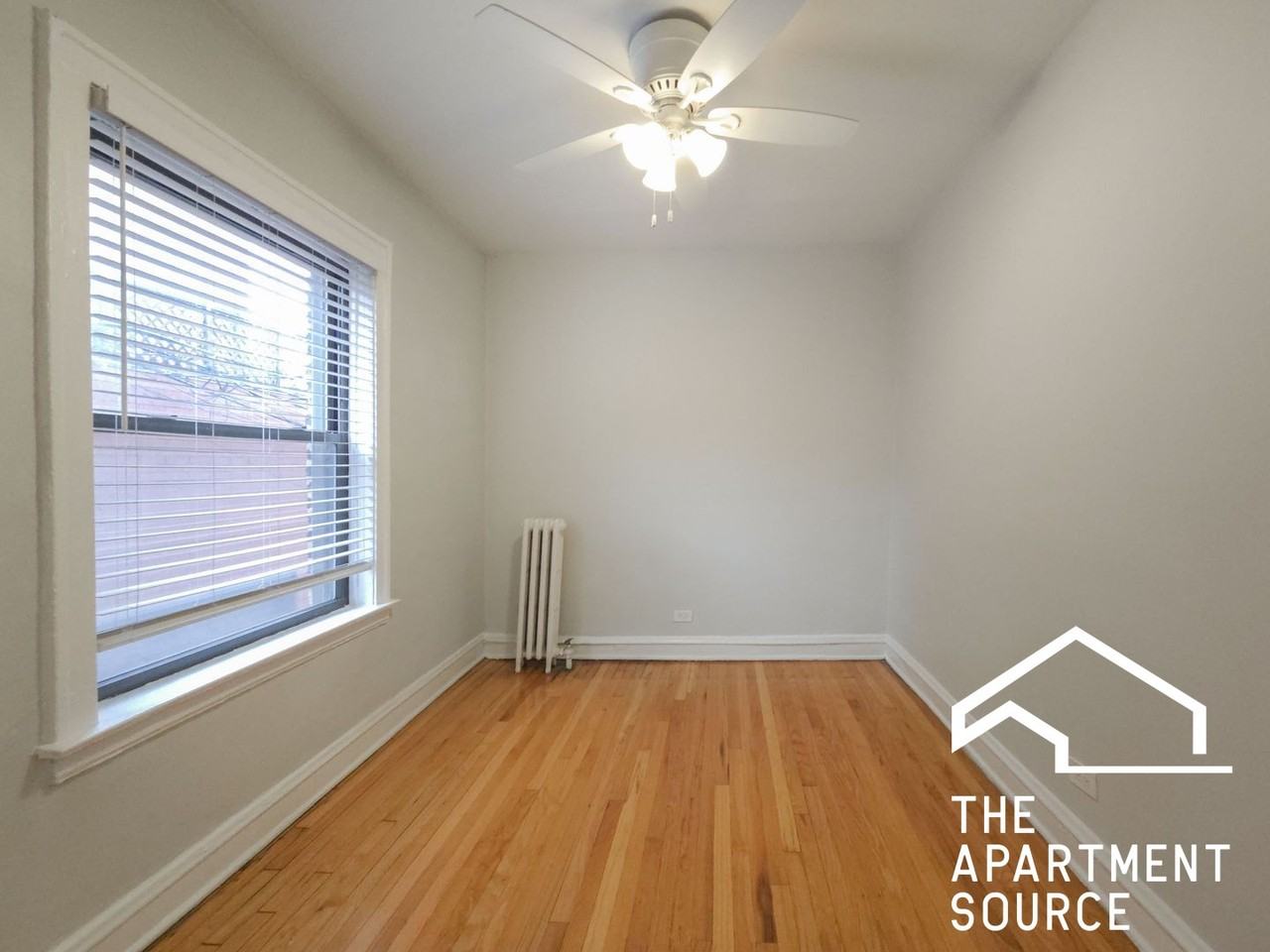 2342 W School St #1 - Photo 3 of 6