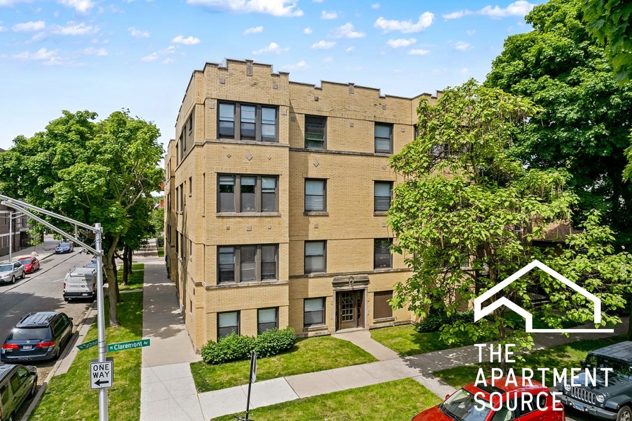 2342 W School St #1 - Photo 6 of 6