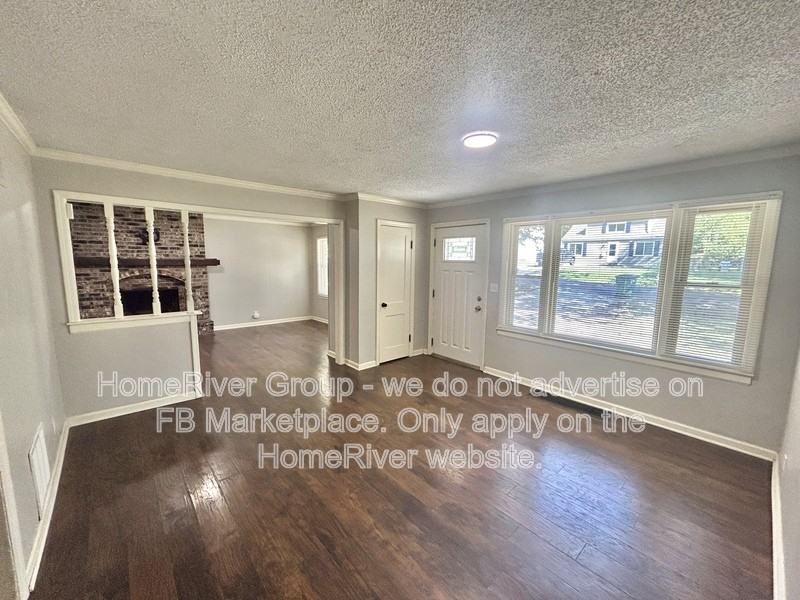 6730 Sterling Ave - Photo 3 of 32