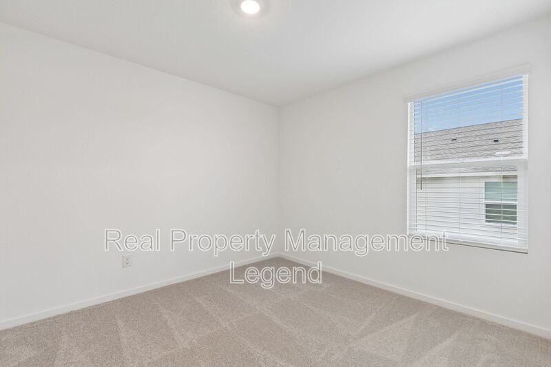 216 Asterwood Ln - Photo 7 of 29