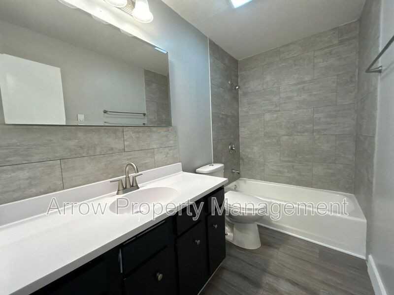 222 Park Ave - Photo 5 of 10