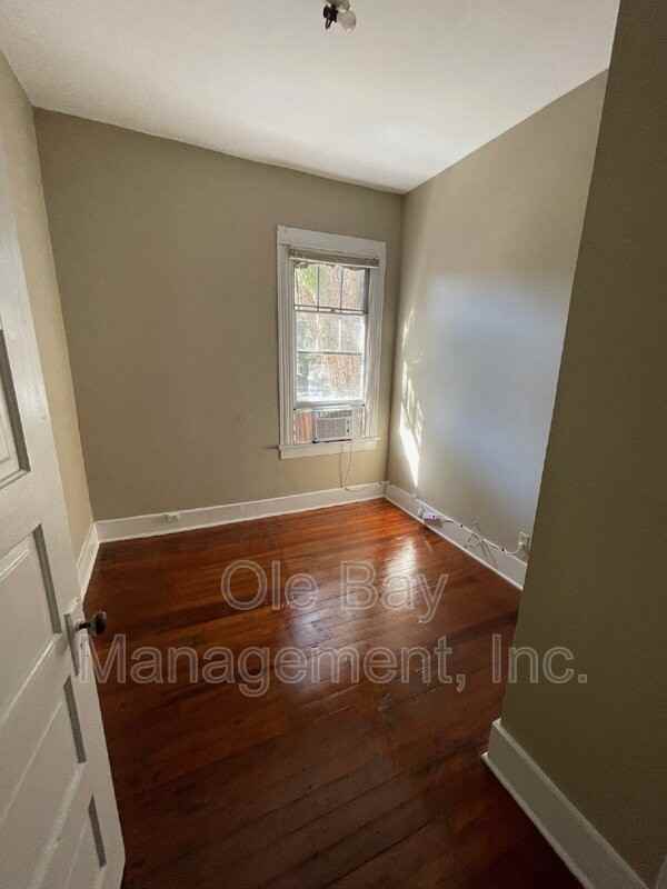 1055 Church St - Photo 3 of 5