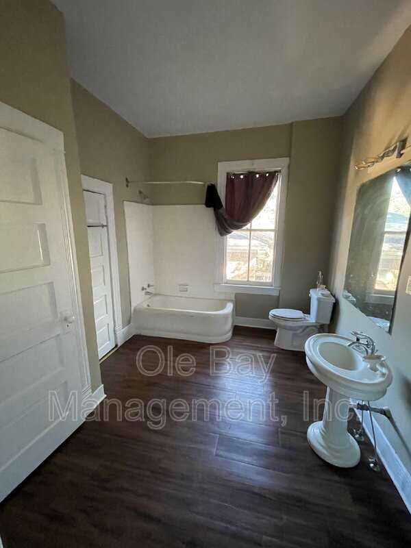 1055 Church St - Photo 5 of 5