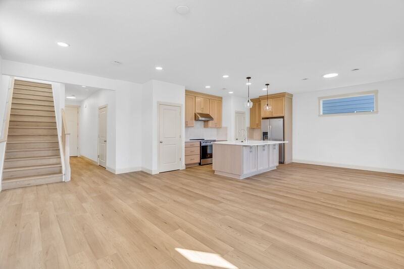 2115 Nw 17th Pl - Photo 7 of 34