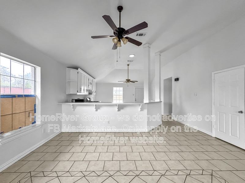 6307 Elam Rd - Photo 4 of 20