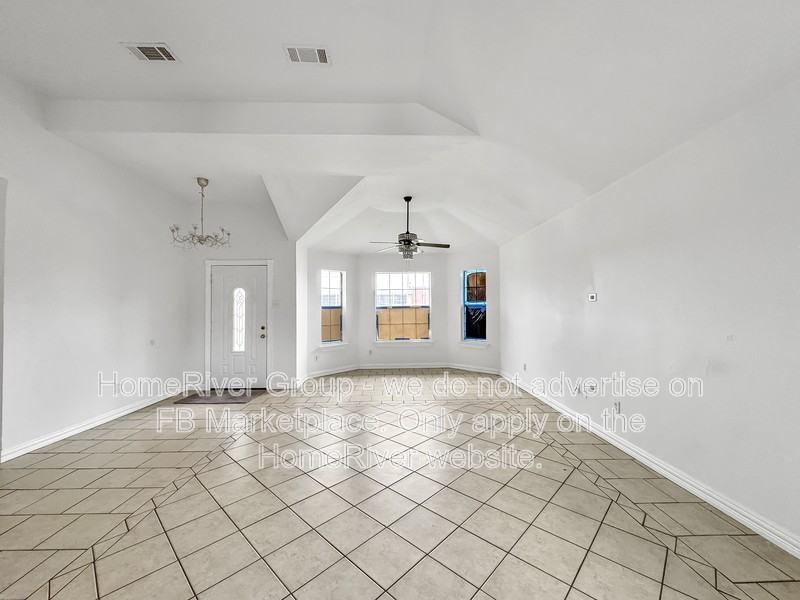 6307 Elam Rd - Photo 5 of 20
