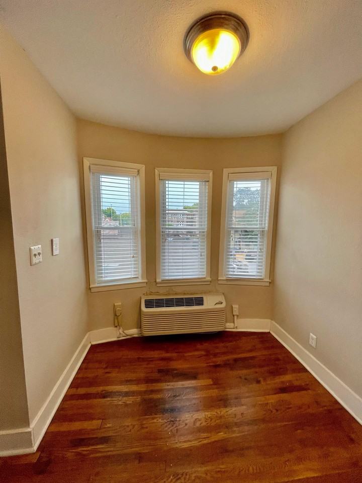 Summit Street - Photo 4 of 11