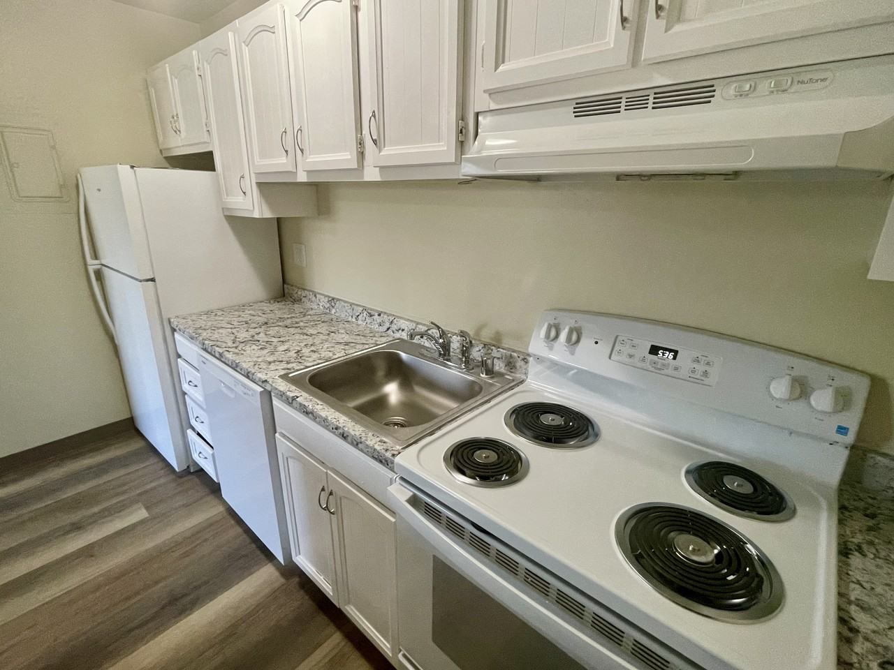 (46) West Midtown Pointe - Photo 3 of 22