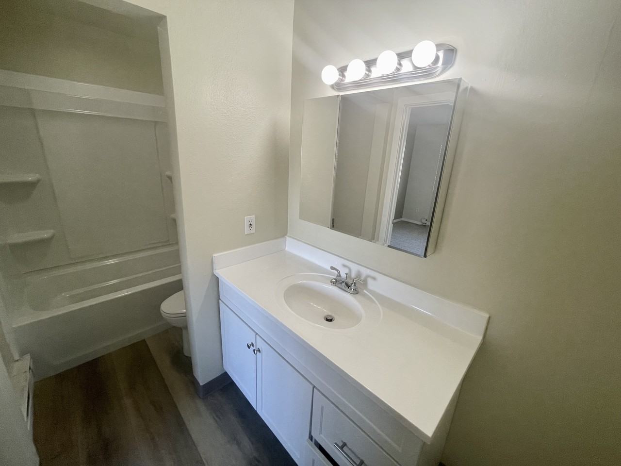 (46) West Midtown Pointe - Photo 5 of 22