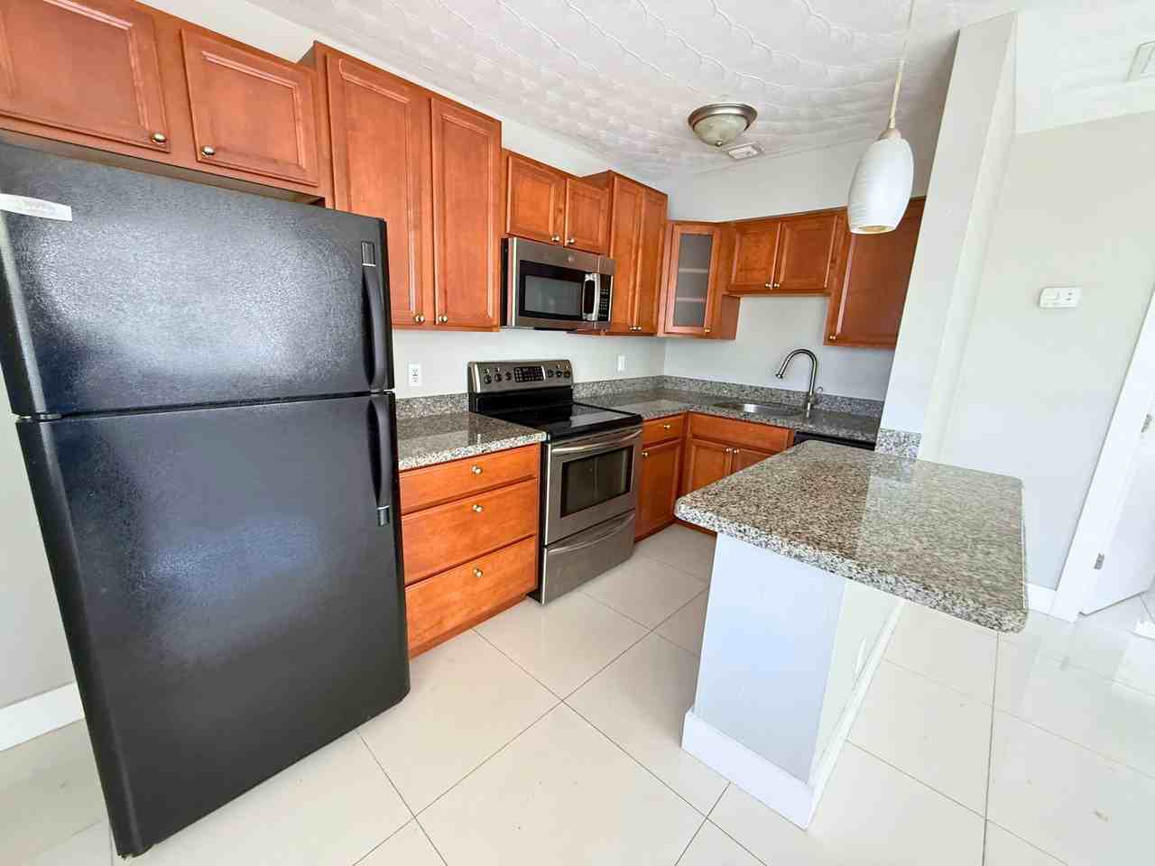 824 Northeast 17th Terrace - Photo 2 of 11