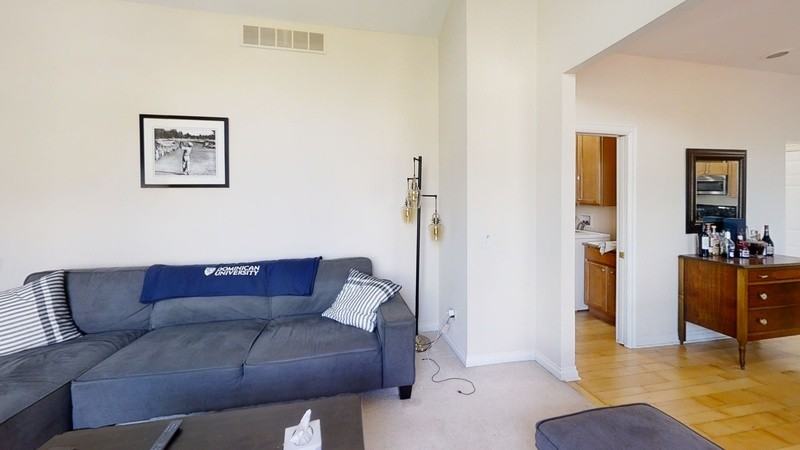 3874 Mill Pond Ln - Photo 4 of 21