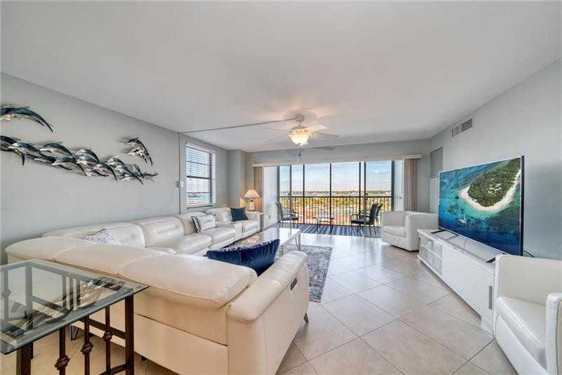 10355 Paradise Blvd #612 - Photo 3 of 25