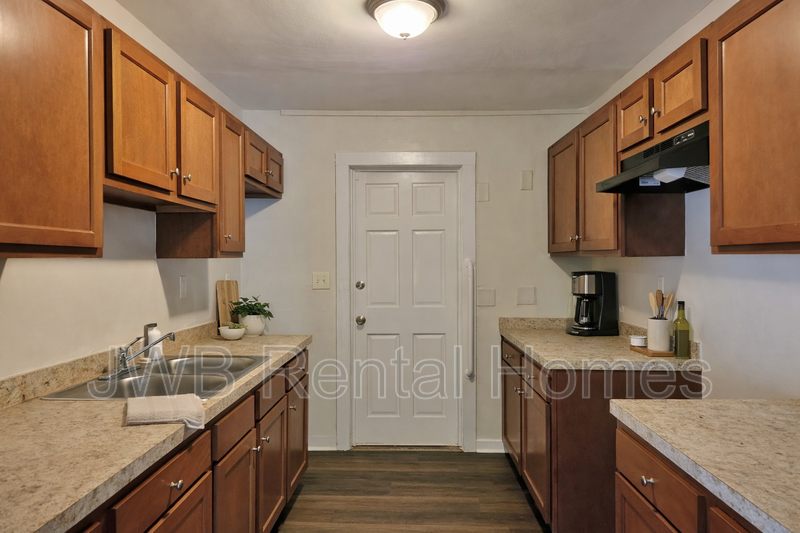 214 Santa Barbara Ave - Photo 4 of 13