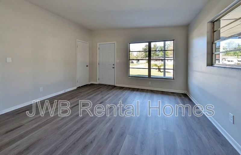 2462 Quail Ave - Photo 5 of 14