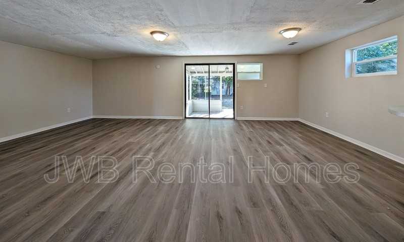 2462 Quail Ave - Photo 7 of 14