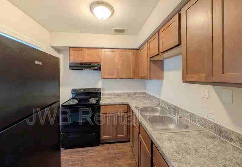 217 E 48th St - Photo 2 of 15