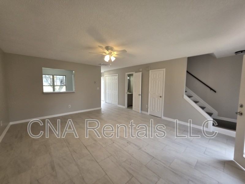 3505 Ten Oaks Cir - Photo 3 of 4