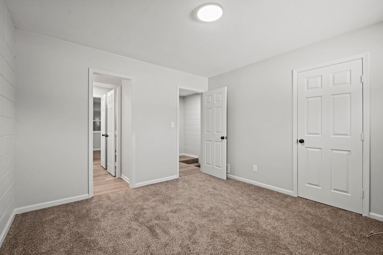 720 Ottawa Street - Photo 2 of 11