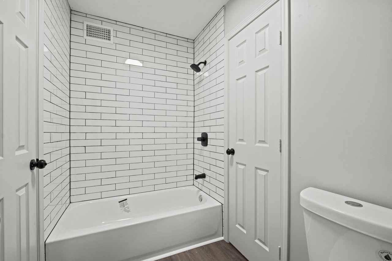 720 Ottawa Street - Photo 4 of 11