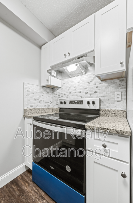 5519 Highway #E - Photo 2 of 10