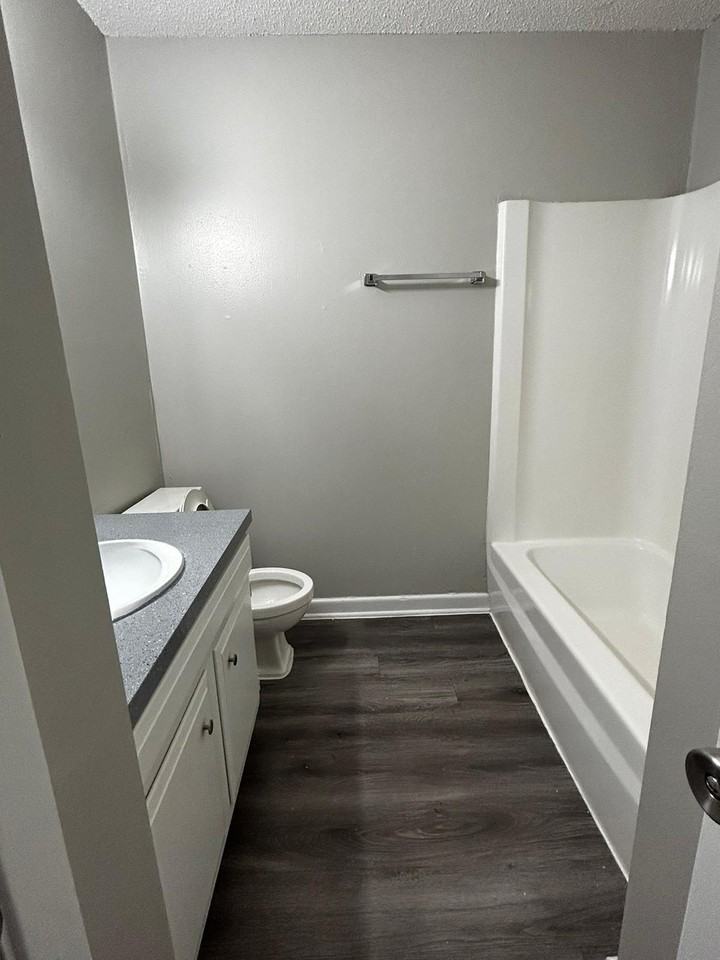 McIntyre Apartments - Photo 6 of 50