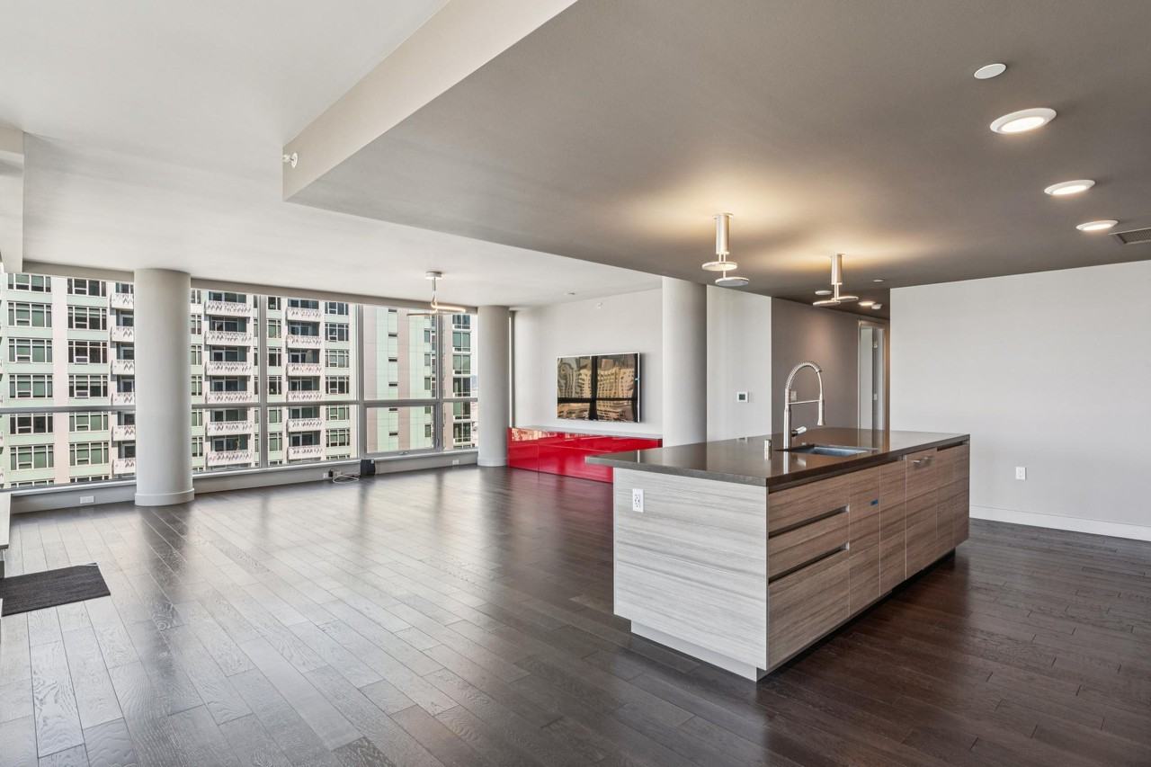 708 Long Bridge Street #1109 - Photo 4 of 44