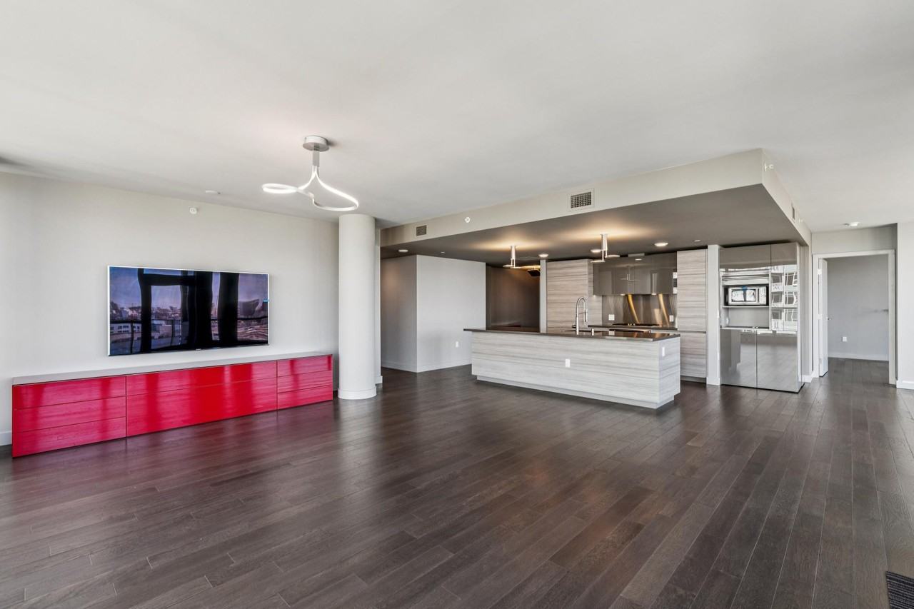 708 Long Bridge Street #1109 - Photo 7 of 44